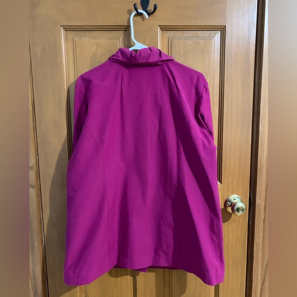 Chico’s light weight Spring jacket, size 3, color vibrant pink. - Picture 2 of 3
